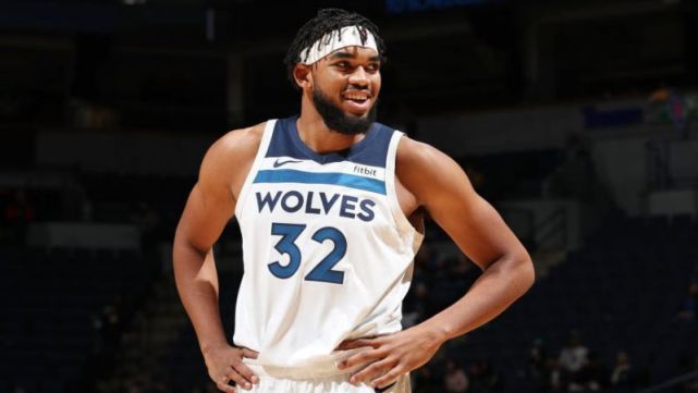 球队重建的 球队重建的